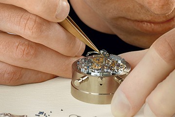 广州劳力士表官方售后洗油