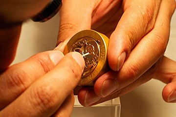 广州劳力士机械表官方售后洗油